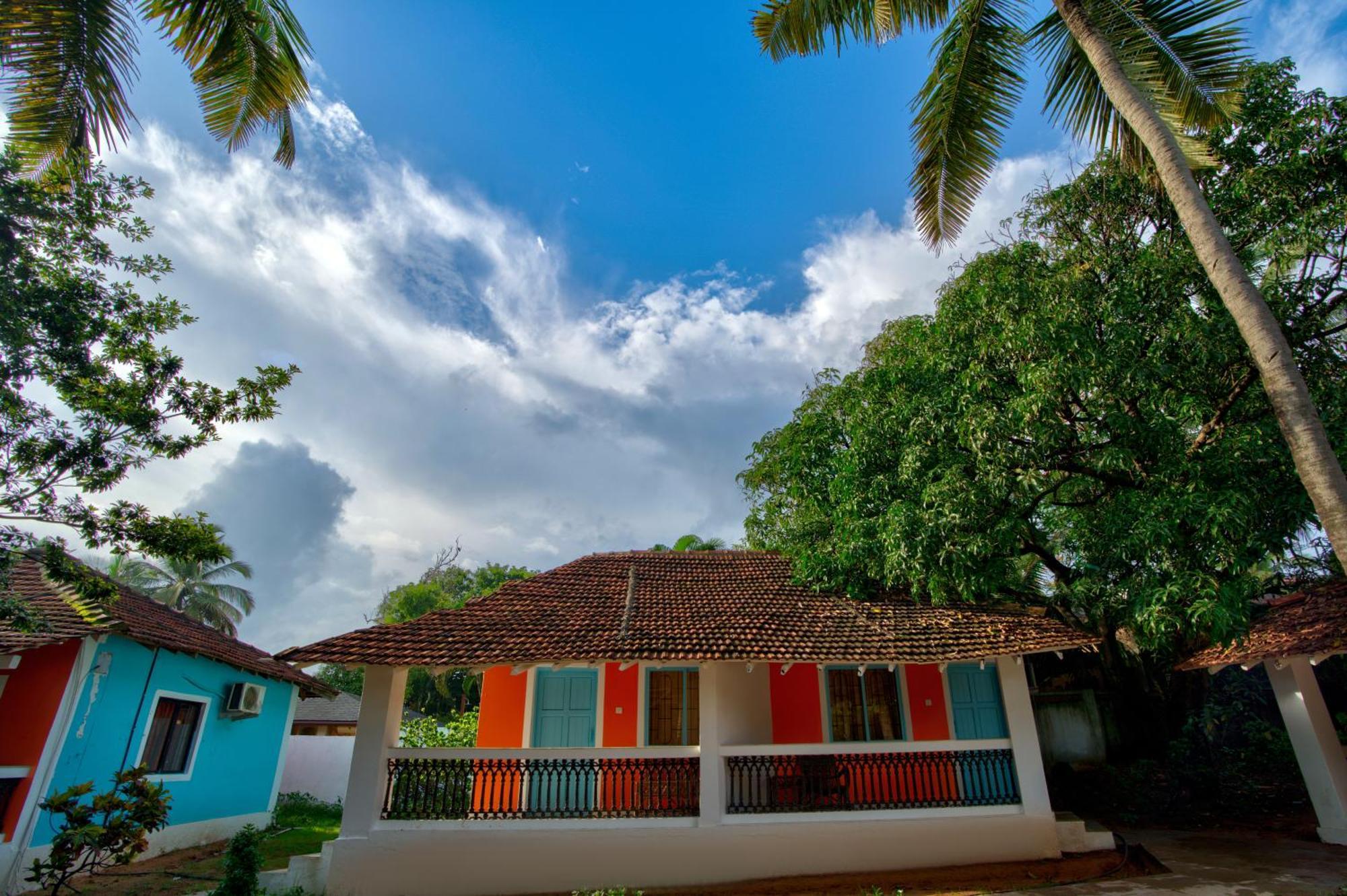 Papilio Beach Front Cottages-Tbv Baga Ngoại thất bức ảnh