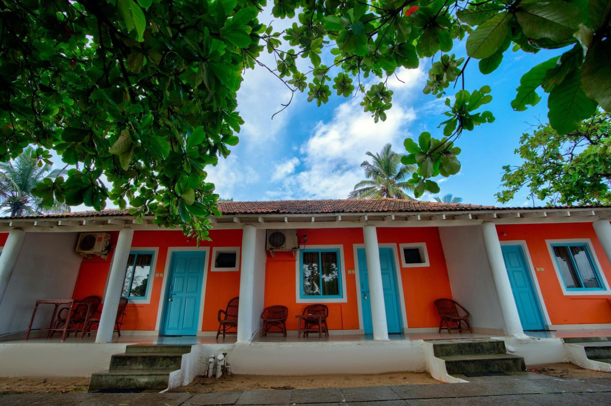 Papilio Beach Front Cottages-Tbv Baga Ngoại thất bức ảnh