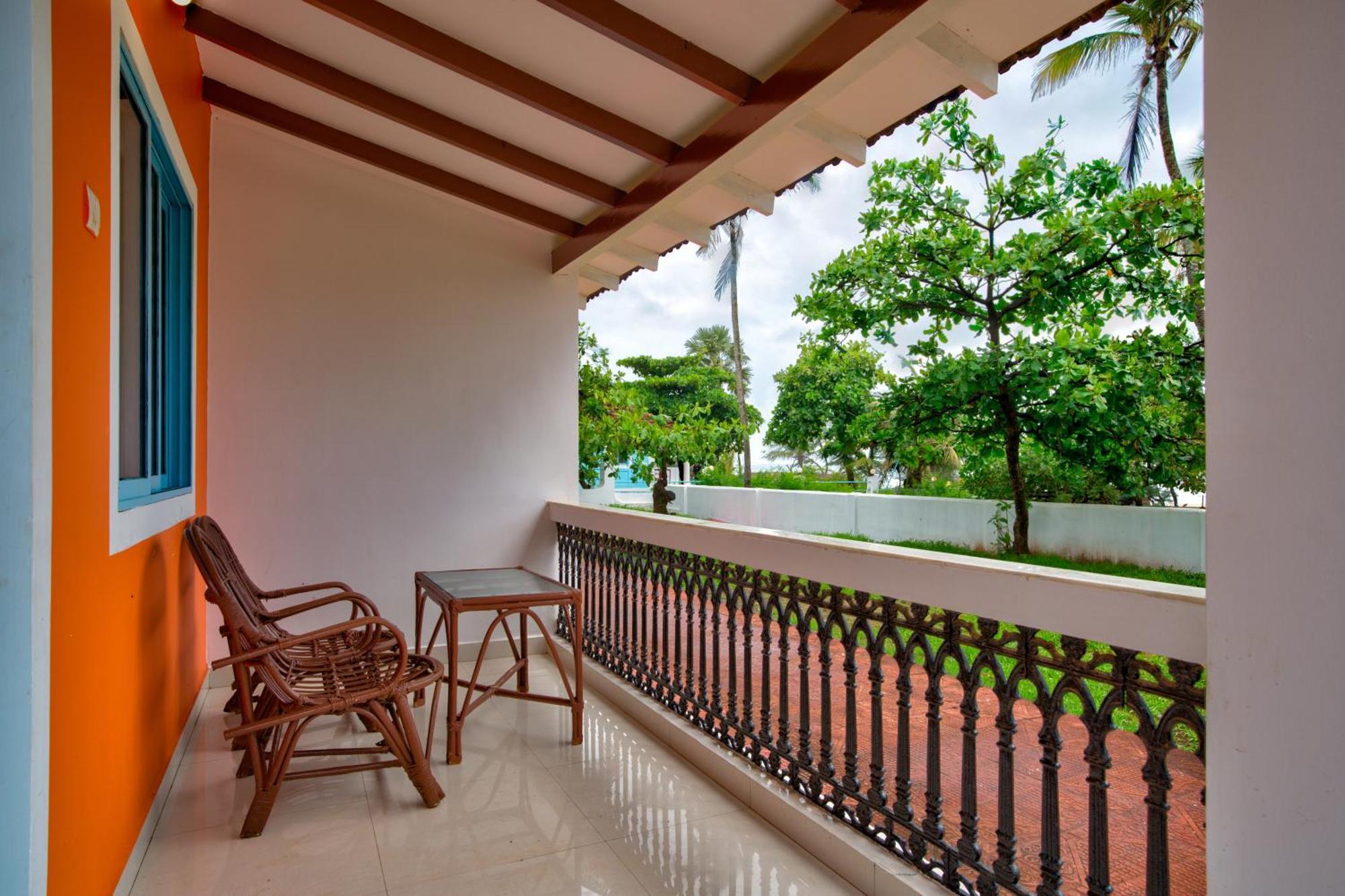 Papilio Beach Front Cottages-Tbv Baga Ngoại thất bức ảnh